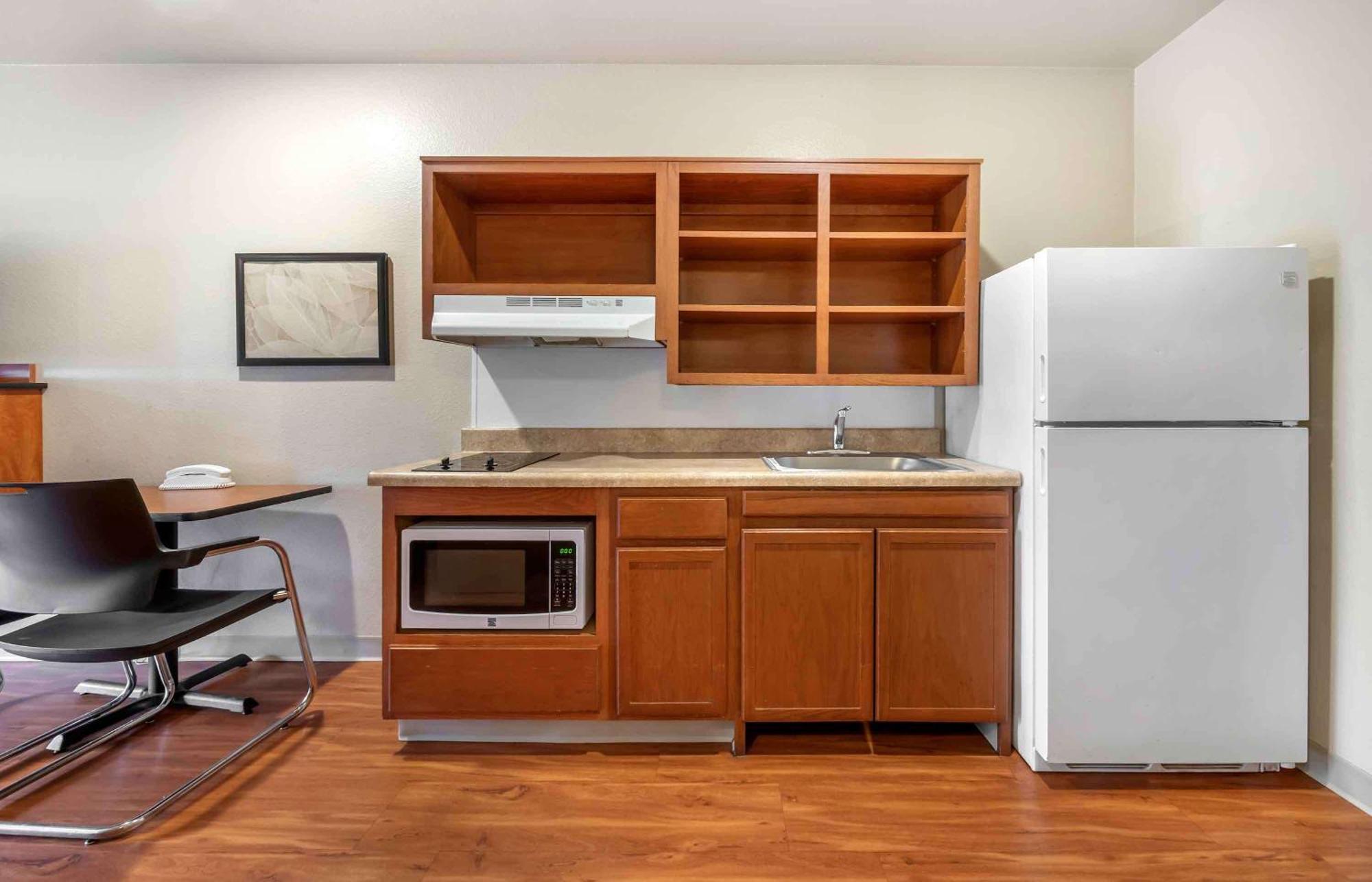 Extended Stay America Select Suites - Wichita - Airport エクステリア 写真