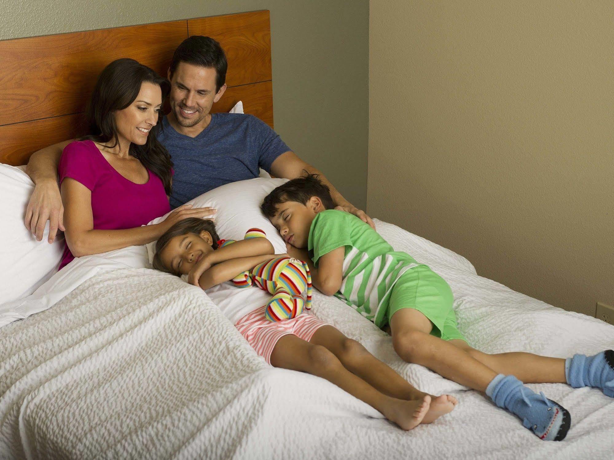 Extended Stay America Select Suites - Wichita - Airport エクステリア 写真